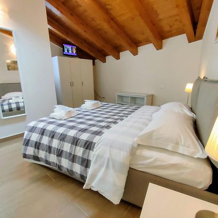 Villa Livia - L'Opera Group Специя Екстериор снимка